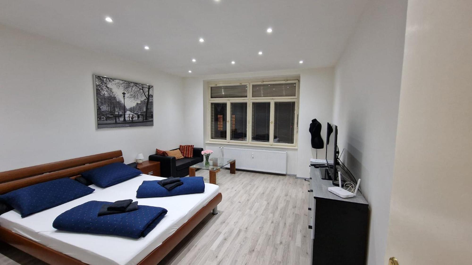 Apartment Flora - Late Check-Out At Noon 12 O Clock For Free Bratislava Exterior foto