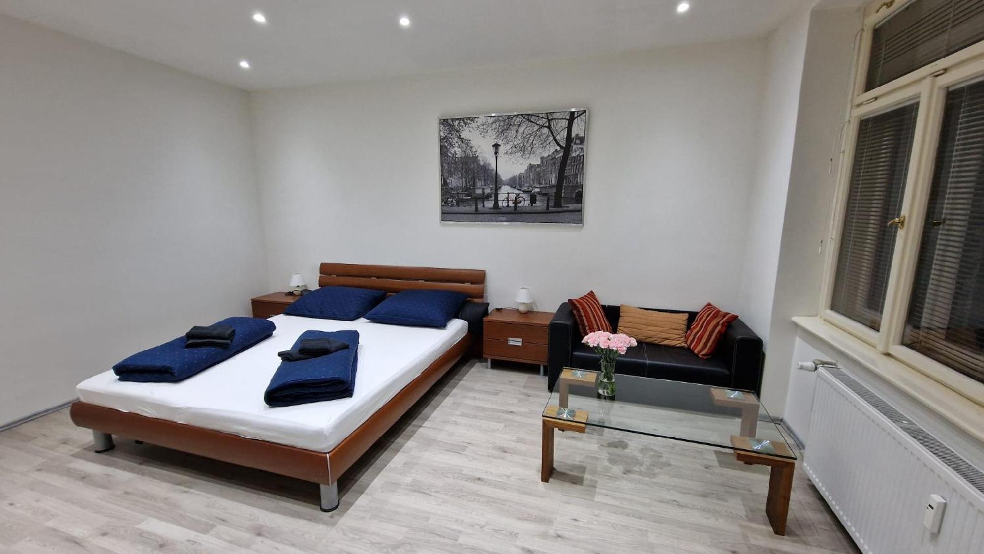 Apartment Flora - Late Check-Out At Noon 12 O Clock For Free Bratislava Exterior foto